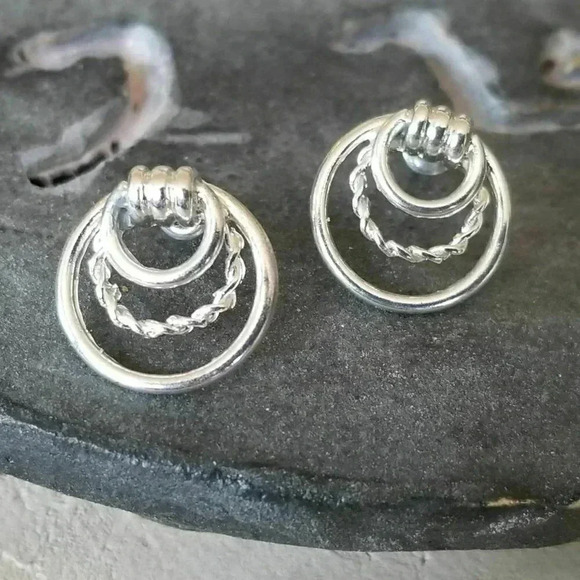 Art Deco Silver Plated Concentric Circles Hoop and Twist 20mm Stud Earrings - Picture 1 of 6